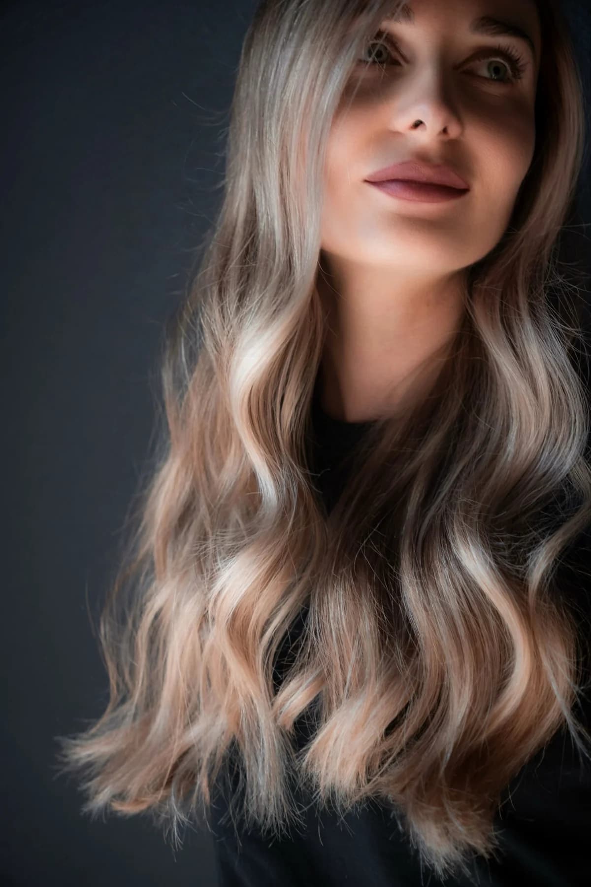 Cuts, colour and care. Considered for your texture, your routine, you.